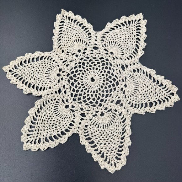 Hand Crocheted Vintage Beige Star Doily 9"x14" Cottage Core Kitchen Decor - Picture 6 of 8